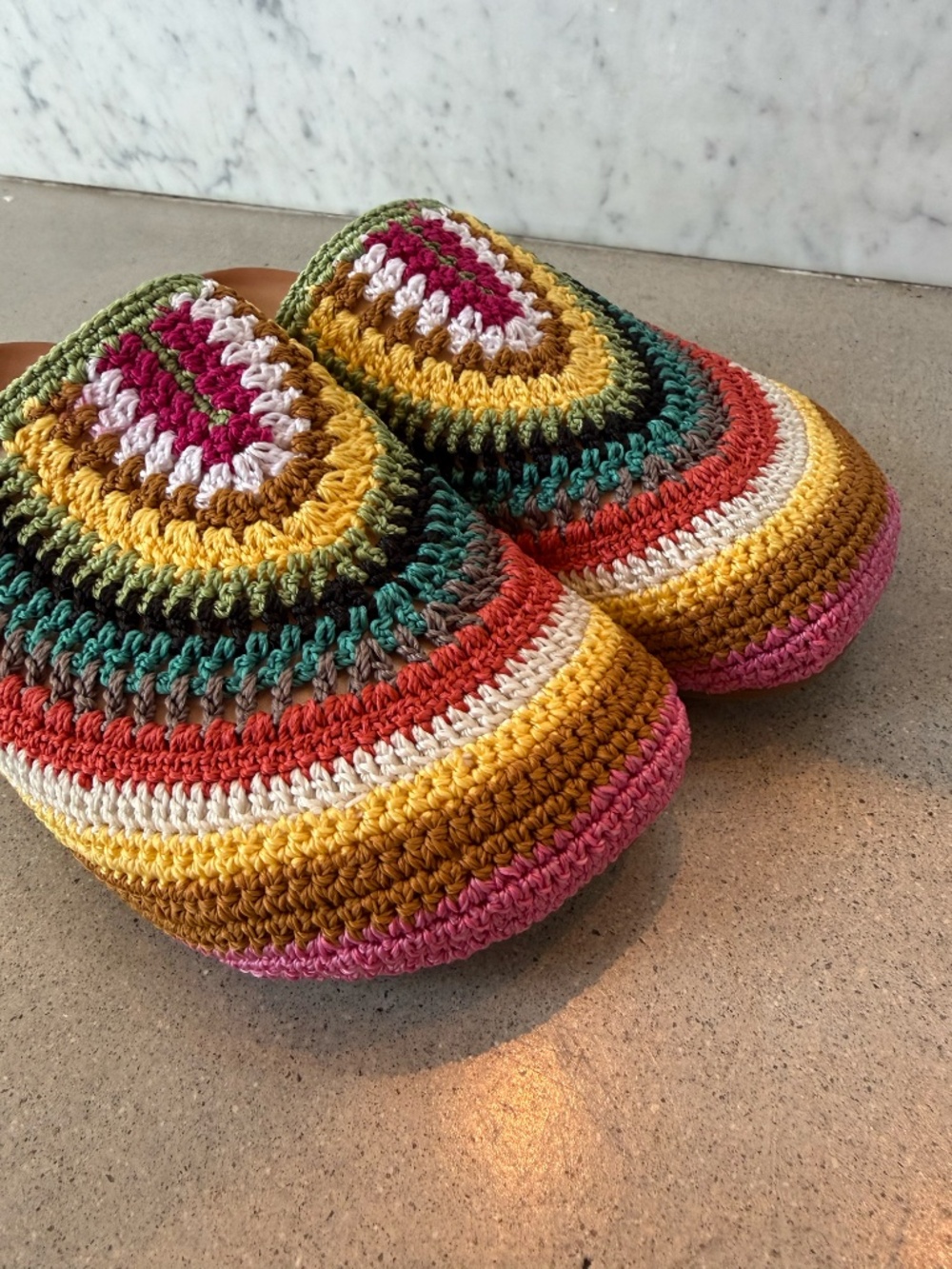 The Sak Bolinas Crochet Clog Women's Shoe's Slip on Mules Rainbow Rare Sz 8 NIB! - Picture 5 of 7